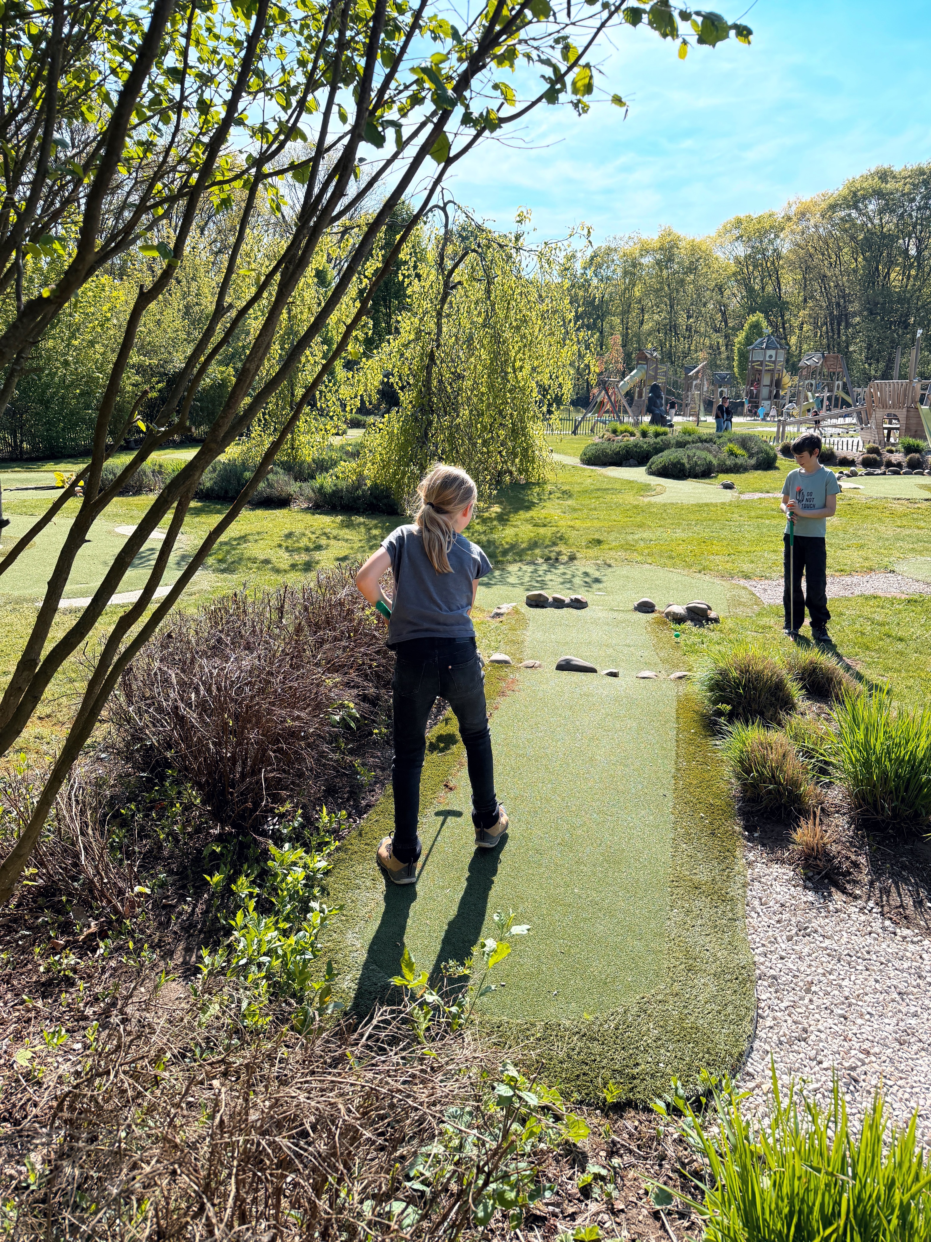 Mini-golf bij Tarzan & Jane (@simpelweg) (1)