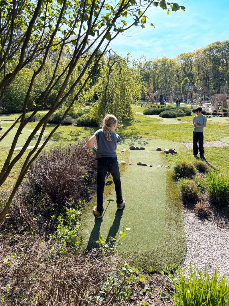 Mini-golf bij Tarzan & Jane (@simpelweg) (1)